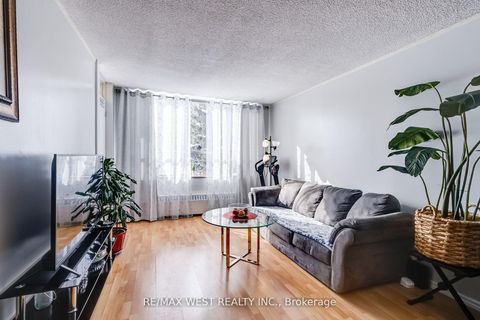 Photo 11 at 209 - 340 Dixon Road, The Westway, Toronto