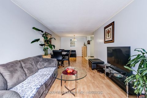 Photo 13 at 209 - 340 Dixon Road, The Westway, Toronto