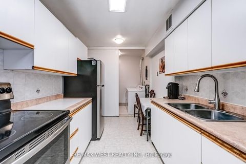 Photo 14 at 209 - 340 Dixon Road, The Westway, Toronto