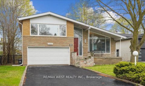 Photo 0 at 40 Arlstan Drive, Bathurst Manor, Toronto