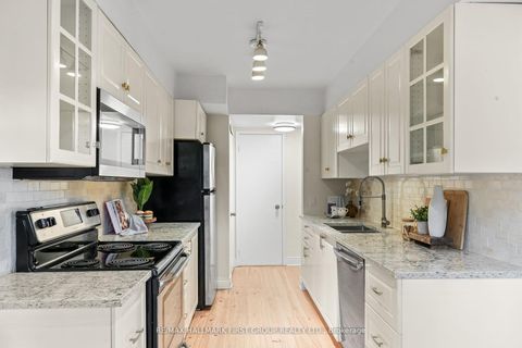 Photo 13 at 102 - 262 St. Helens Avenue, Dufferin Grove, Toronto