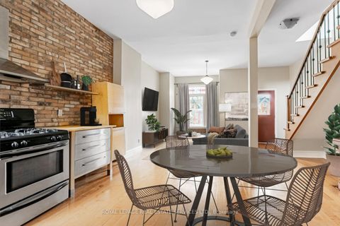 Photo 4 at 62 Lakeview Avenue, Bellwoods, Toronto