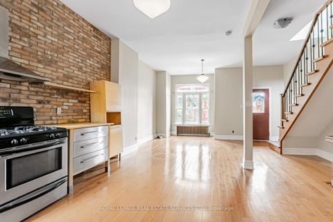 Photo 5 at 62 Lakeview Avenue, Bellwoods, Toronto