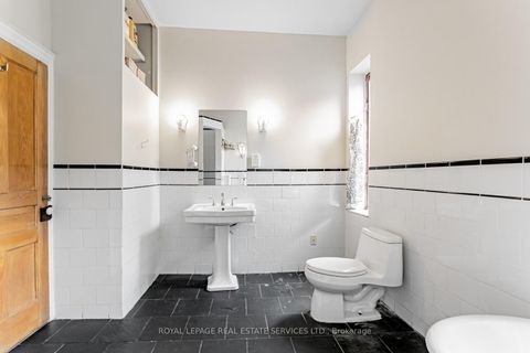 Photo 11 at 62 Lakeview Avenue, Bellwoods, Toronto