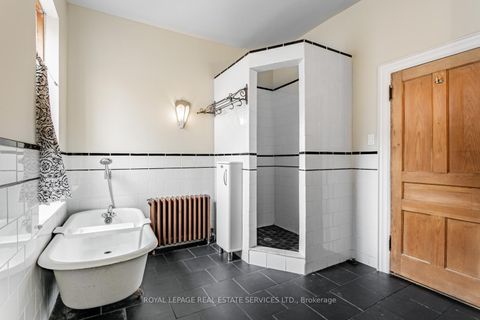 Photo 12 at 62 Lakeview Avenue, Bellwoods, Toronto