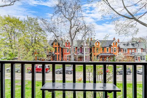 Photo 13 at 62 Lakeview Avenue, Bellwoods, Toronto