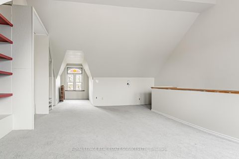 Photo 18 at 62 Lakeview Avenue, Bellwoods, Toronto