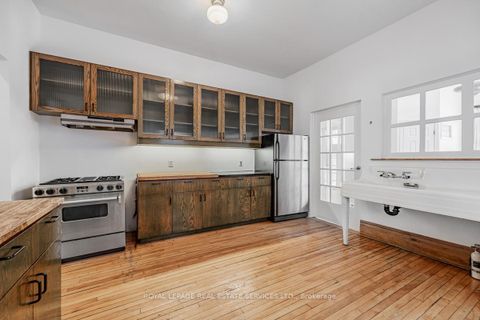 Photo 23 at 62 Lakeview Avenue, Bellwoods, Toronto