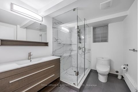 Photo 30 at 62 Lakeview Avenue, Bellwoods, Toronto