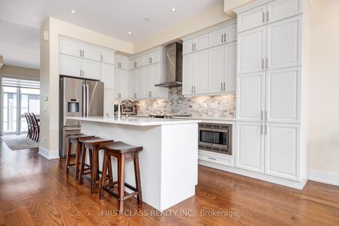Photo 13 at 4 Allerton Road, Patterson, Vaughan