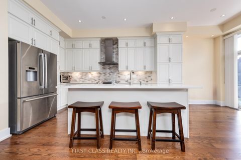 Photo 14 at 4 Allerton Road, Patterson, Vaughan