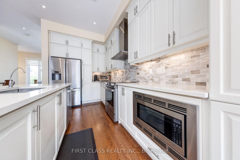 Photo 15 at 4 Allerton Road, Patterson, Vaughan