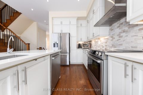 Photo 16 at 4 Allerton Road, Patterson, Vaughan