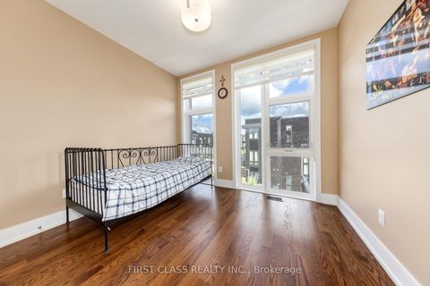 Photo 24 at 4 Allerton Road, Patterson, Vaughan