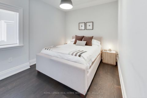 Photo 29 at 409 Deloraine Avenue, Nortown, Toronto