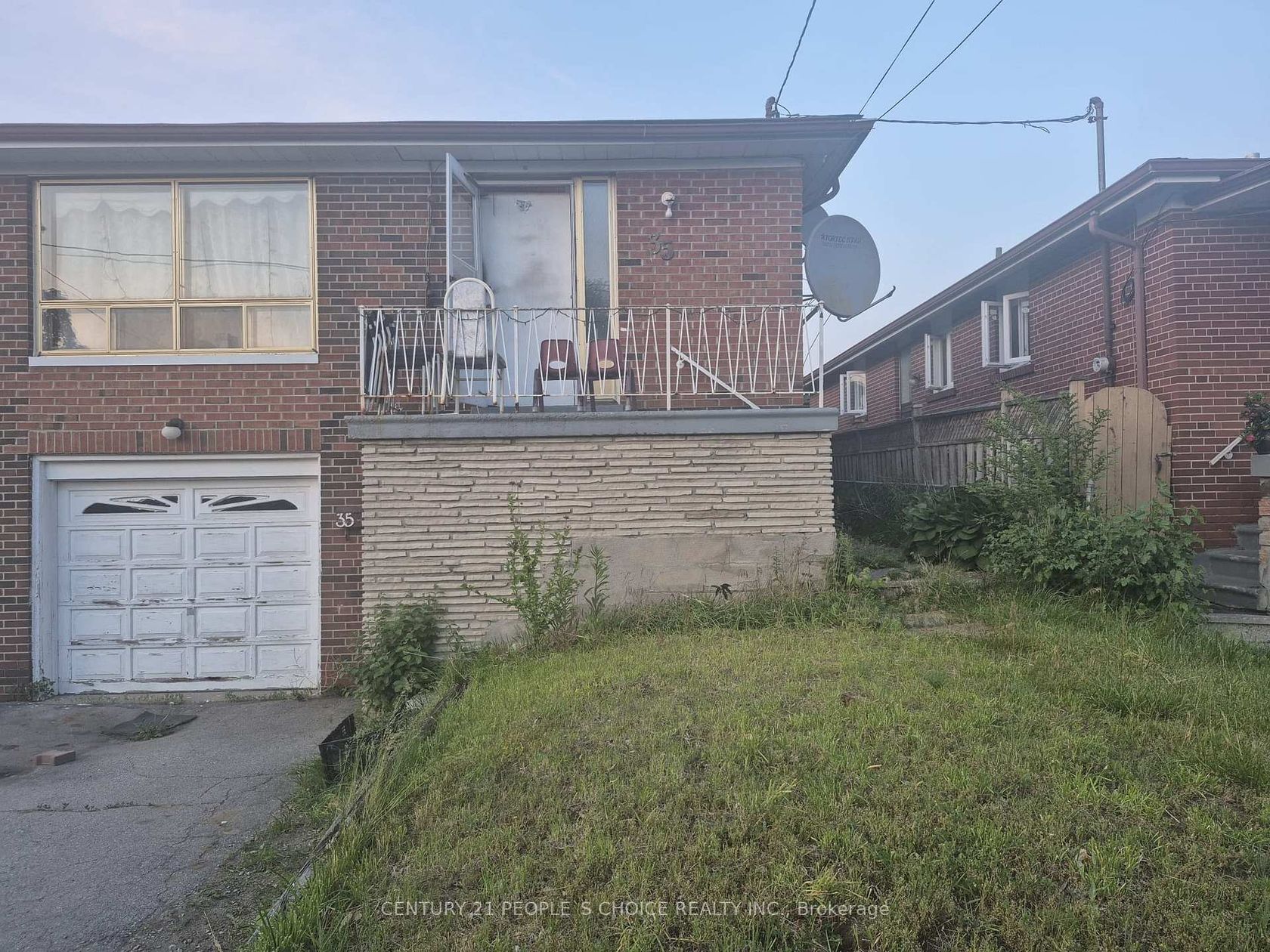 35 Elnathan Crescent, Humber Summit, Toronto by Loree Meneguzzi Real Estate 35 Elnathan Crescent, Humber Summit, Toronto