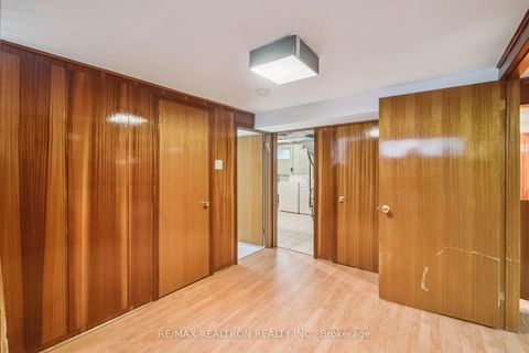 Photo 29 at 40 Marathon Crescent, Newtonbrook West, Toronto