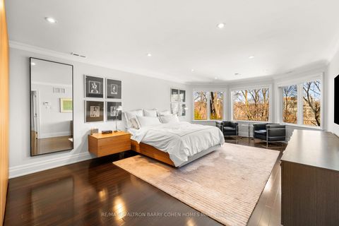Photo 20 at 215 Lonsmount Drive, Forest Hill South, Toronto