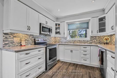 Photo 7 at 230 Browning Trail, Letitia Heights, Barrie Photo 7 at 230 Browning Trail, Letitia Heights, Barrie