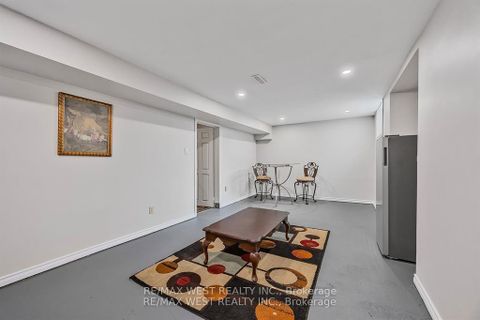 Photo 22 at 230 Browning Trail, Letitia Heights, Barrie