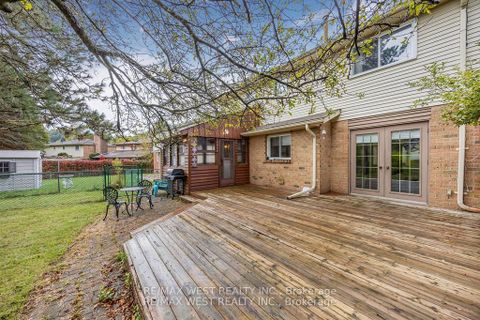 Photo 26 at 230 Browning Trail, Letitia Heights, Barrie