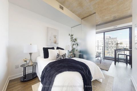 Photo 14 at #1316 - 629 King Street W, Waterfront Communities C1, Toronto