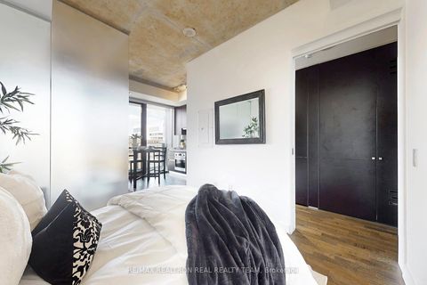 Photo 16 at #1316 - 629 King Street W, Waterfront Communities C1, Toronto