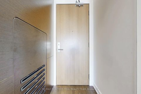 Photo 19 at #1316 - 629 King Street W, Waterfront Communities C1, Toronto
