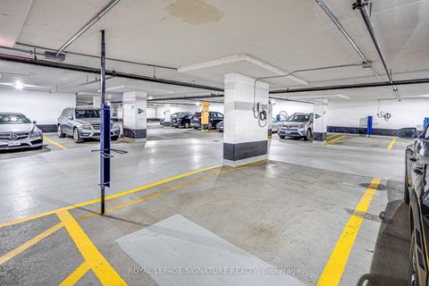 Photo 25 at 402 - 212 Eglinton Avenue, Mount Pleasant West, Toronto