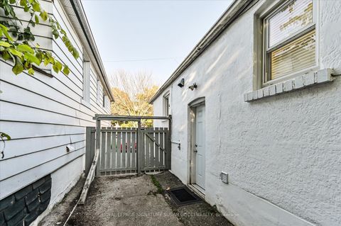 Photo 27 at 90 Meighen Avenue, Parkview, Toronto