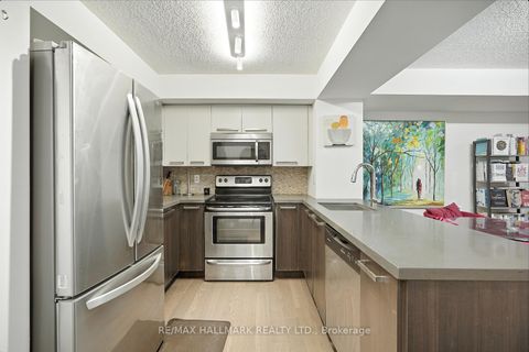 Photo 14 at 116 - 11 St Joseph Street, Bay Street Corridor, Toronto