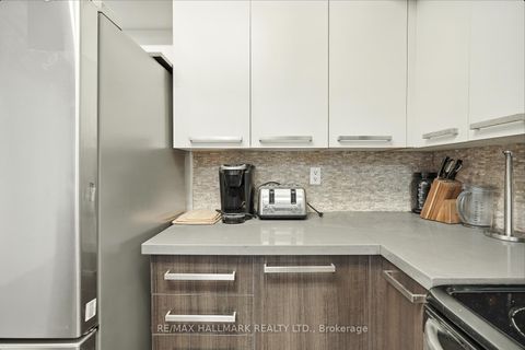Photo 17 at 116 - 11 St Joseph Street, Bay Street Corridor, Toronto