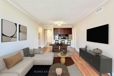 Photo 10 at 408 - 10101 Yonge Street N, Crosby, Richmond Hill