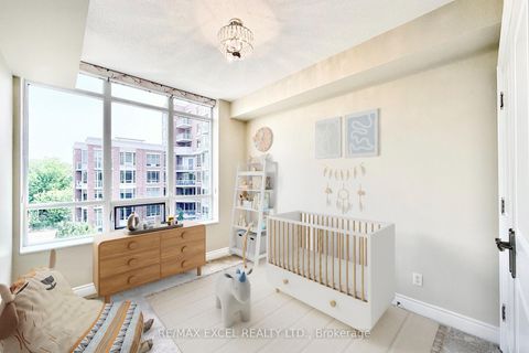 Photo 12 at 408 - 10101 Yonge Street N, Crosby, Richmond Hill
