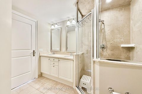 Photo 21 at 408 - 10101 Yonge Street N, Crosby, Richmond Hill