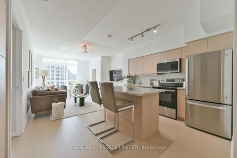 Photo 6 at 702 - 215 Fort York Boulevard, Niagara, Toronto
