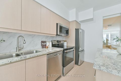 Photo 8 at 702 - 215 Fort York Boulevard, Niagara, Toronto