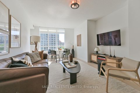 Photo 10 at 702 - 215 Fort York Boulevard, Niagara, Toronto