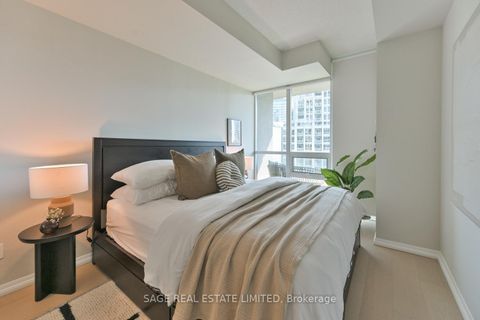 Photo 17 at 702 - 215 Fort York Boulevard, Niagara, Toronto
