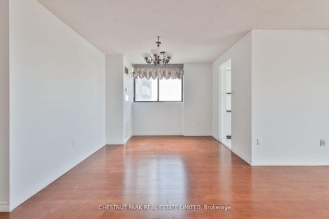 Photo 4 at 1109 - 7601 Bathurst Street, Yorkhill, Vaughan