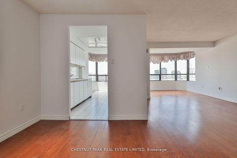 Photo 9 at 1109 - 7601 Bathurst Street, Yorkhill, Vaughan