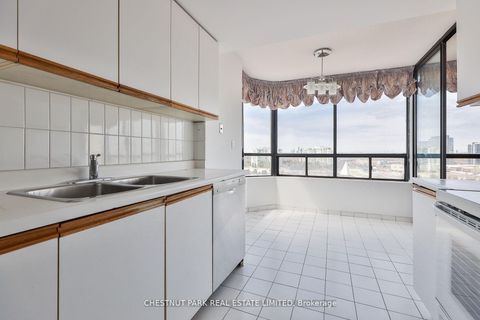Photo 11 at 1109 - 7601 Bathurst Street, Yorkhill, Vaughan