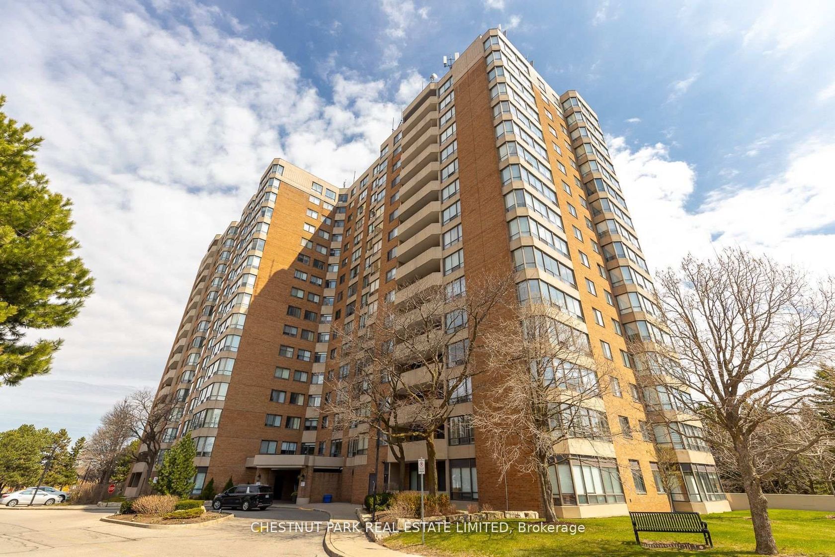 1109 - 7601 Bathurst Street, Yorkhill, Vaughan by Loree Meneguzzi Real Estate 1109 - 7601 Bathurst Street, Yorkhill, Vaughan