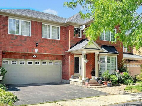 Photo 1 at 47 Skipperhill Crescent, Rouge E11, Toronto