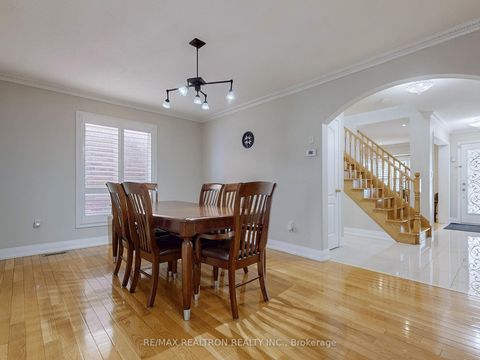 Photo 5 at 47 Skipperhill Crescent, Rouge E11, Toronto