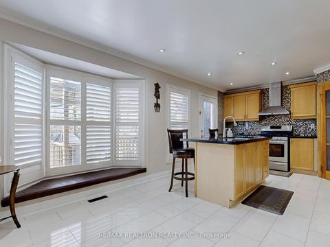 Photo 10 at 47 Skipperhill Crescent, Rouge E11, Toronto