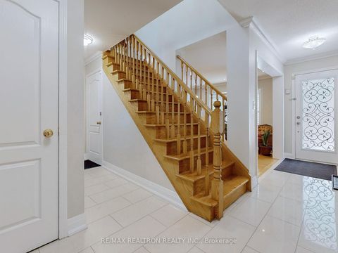 Photo 17 at 47 Skipperhill Crescent, Rouge E11, Toronto