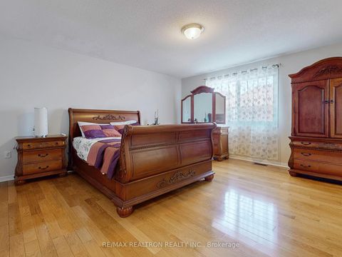 Photo 21 at 47 Skipperhill Crescent, Rouge E11, Toronto