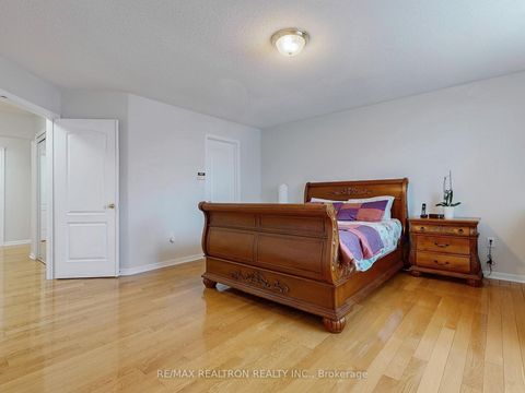 Photo 22 at 47 Skipperhill Crescent, Rouge E11, Toronto