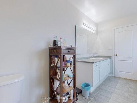 Photo 25 at 47 Skipperhill Crescent, Rouge E11, Toronto